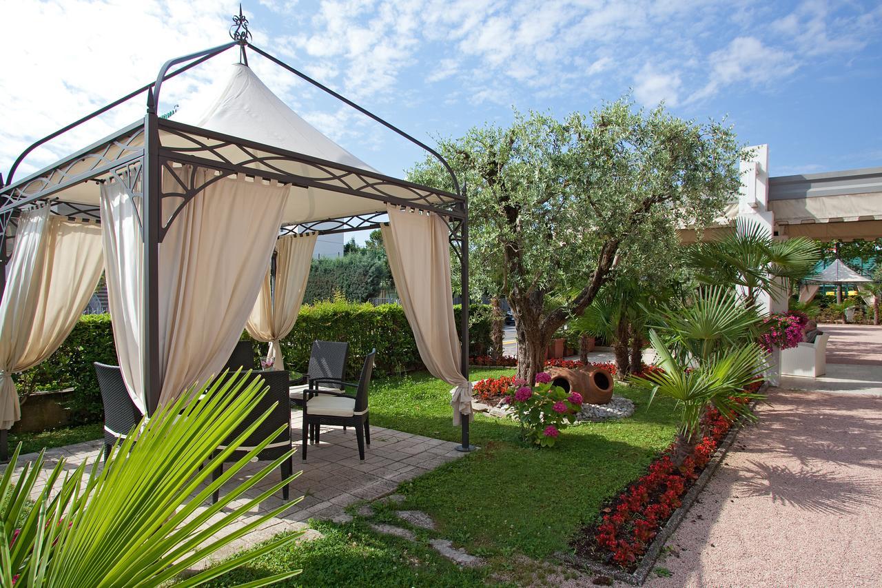 Hotel Terme Cristoforo อาบาโนแตร์เม ภายนอก รูปภาพ
